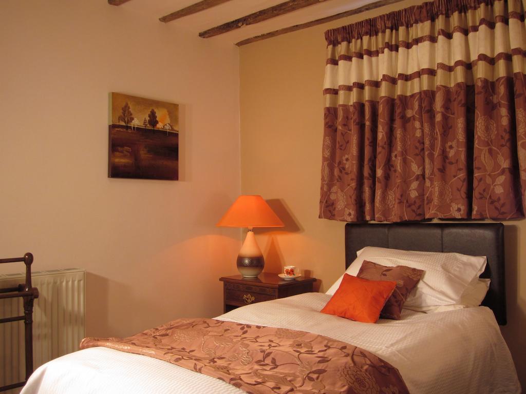 فراملينغهام Colston Hall Farmhouse B&B الغرفة الصورة