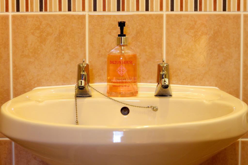 فراملينغهام Colston Hall Farmhouse B&B الغرفة الصورة